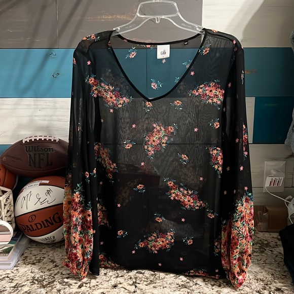 CAbi Tops - Cabi blouse